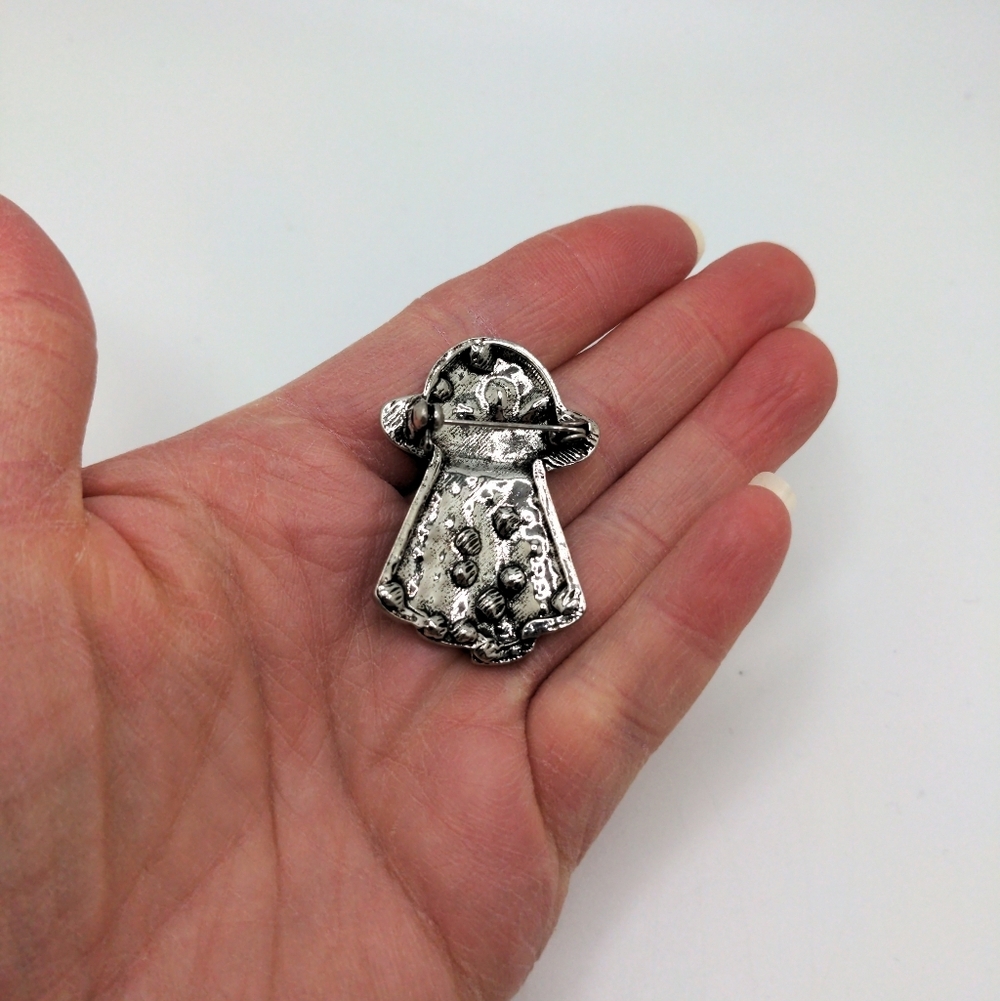 Sparkling UFO Crystal Brooch - Picture 5 of 7